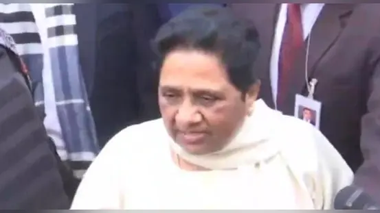 UP Chunav 2022 4th Phase Voting: बसपा प्रमुख मायावती ने किया मतदान, बोलीं- मुसलमान सपा को नहीं देंगे वोट