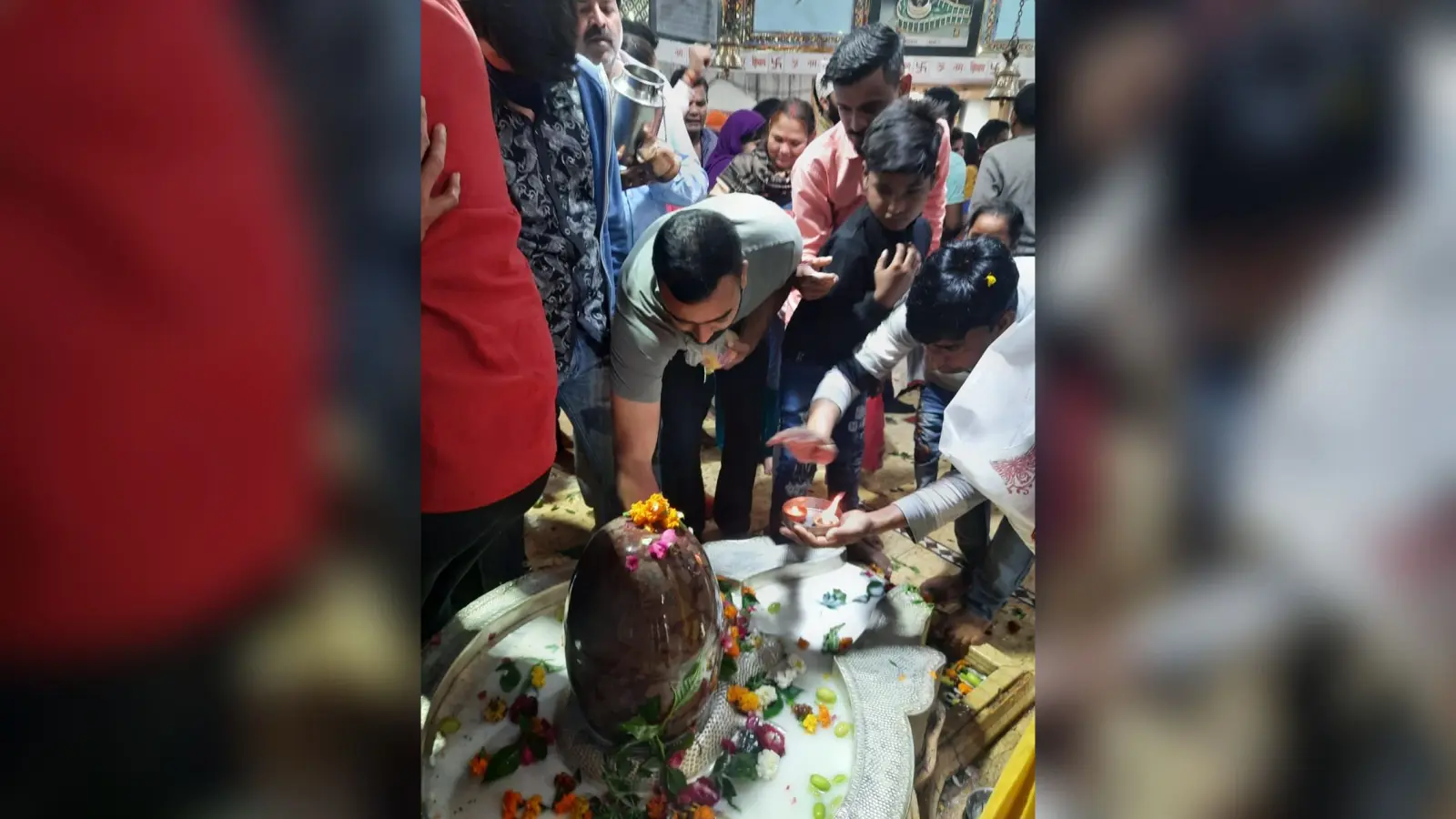 Maha Shivratri: बरेली में महाशिवरात्रि पर गूंजे बम-बम भोले के जयकारे, भक्तों ने दूध, दही से किया अभिषेक