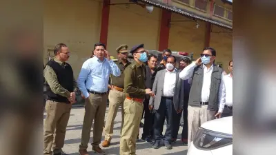 बरेली में ईवीएम स्ट्रांग रूम से सीसीटीवी कैमरे हटाने की अफवाह पर सपाइयों की जुटी भीड़, जानें पूरा मामला