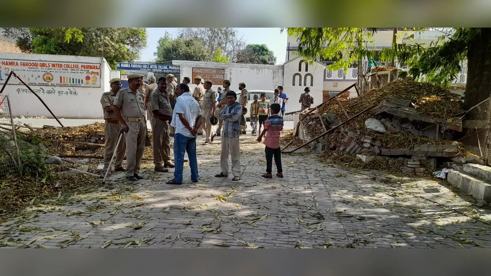 Prayagraj News: बाहुबली अतीक अहमद के घर पर फिर चला योगी का बुलडोजर, अब करीबियों पर होगी कार्रवाई