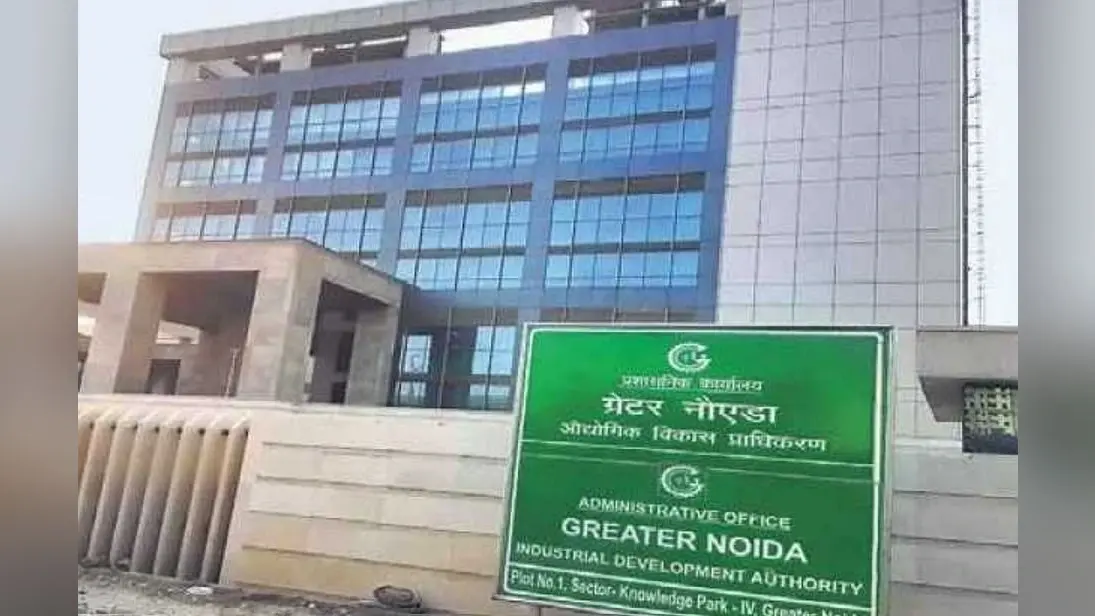 क्या आप भी ग्रेटर नोएडा में घर बनवाना चाह रहे हैं? यदि हां, तो जान लीजिए ये बातें