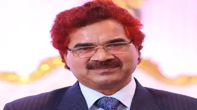 Hathras News: पूर्व मंत्री रामवीर उपाध्याय के खिलाफ धारा 82 की कार्रवाई, यह है पूरा मामला