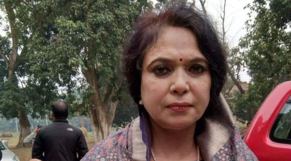 बीजेपी विधायक रश्मि वर्मा कौन हैं? जिनकी वायरल फोटो पर बिहार में मच गया है बवाल