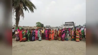धनबाद के तोपचांची में स्टोन क्रशर के खिलाफ गोलबंद हुई महिलाएं, ब्लास्टिंग को कराया बंद