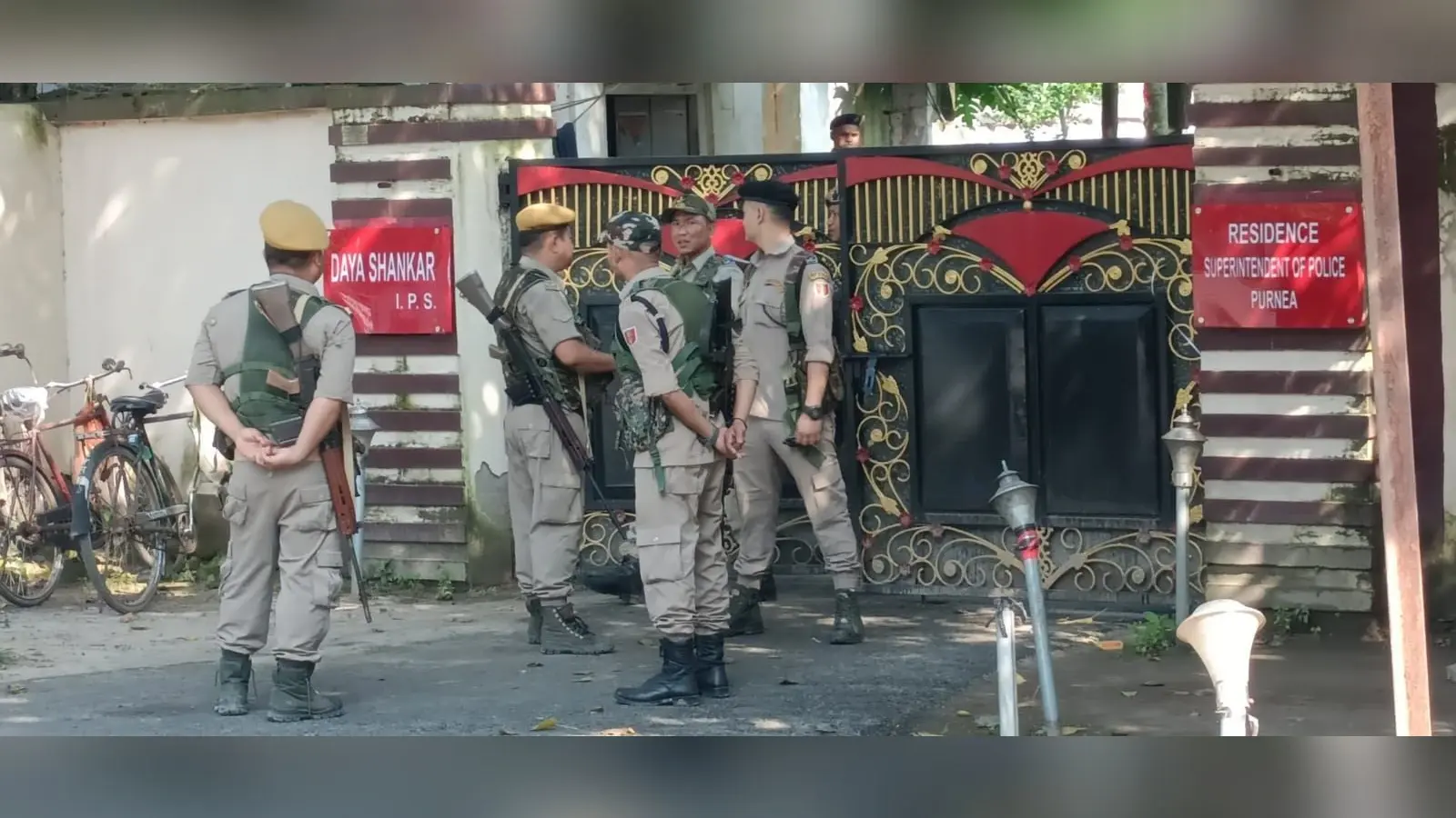 Raid in Bihar: पूर्णिया SP पर छापेमारी के दूसरे दिन पुलिस कार्यालय में छाया रहा सन्नाटा, 15 का हुआ तबादला