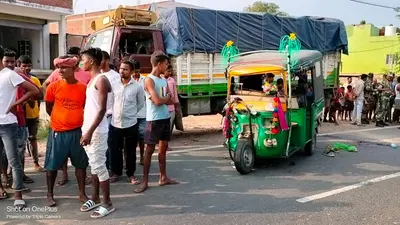 लखीसराय में ऑटो की ट्रक से आमने-सामने हुई भिड़ंत, एक की मौत, आधा दर्जन लोग जख्मी
