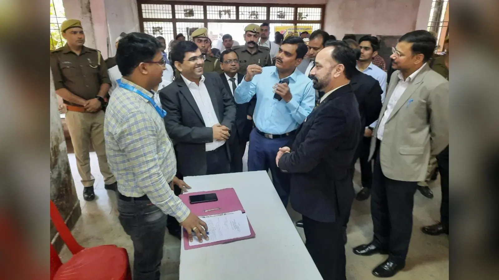 Aligarh News: अलीगढ़ की लोक अदालत में 56 हजार से अधिक मामले निपटे, 23 करोड़ से अधिक की वसूली