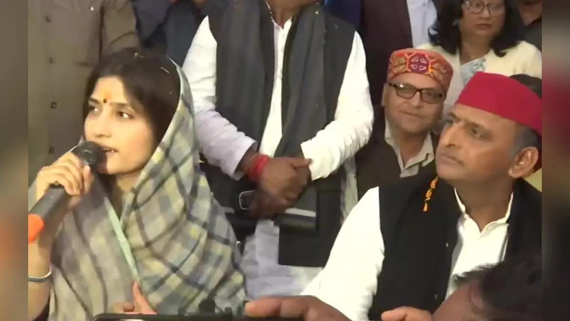 Mainpuri By Election Result: डिंपल यादव के नाम नया रिकार्ड, बनीं पहली महिला सांसद, जानें सीट का इतिहास..