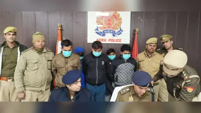 Agra: वाहन चोरी करने वाले गैंग को पुलिस ने किया गिरफ्तार, बाइक को काटकर अलग-अलग बाजार में बेचते थे पार्ट्स