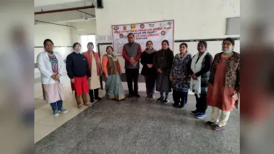 Bareilly: बेटी बचाओ बेटी पढ़ाओ अभियान का हुआ आगाज, डीएम बोले- लड़कियां समाज की अमूल्य धरोहर
