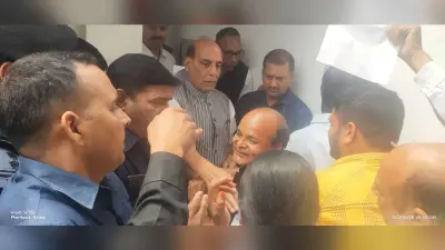 UP NEWS : रक्षा मंत्री तक पहुंची लखनऊ के इंदिरानगर की समस्याएं, आवासीय महासमिति ने राजनाथ सिंह को दिया ज्ञापन