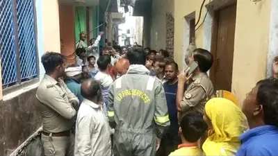 UP News : फिरोजाबाद में प्रसाद बनाते समय सिलेंडर लीक हुआ, घर में लगी आग, जानिये देर से क्यों पहुंची दमकल