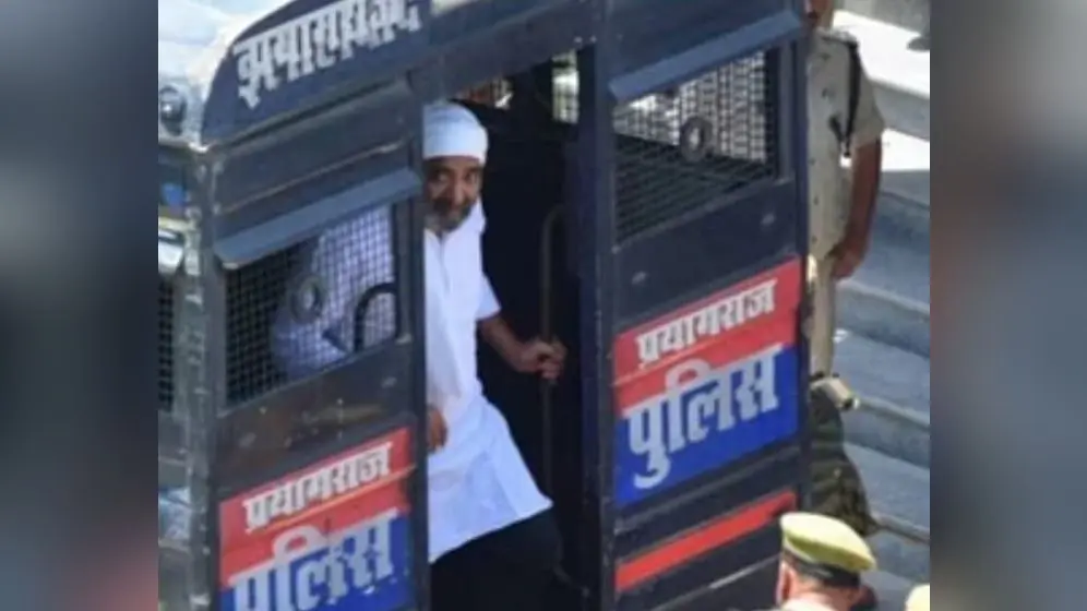 उमेशपाल हत्याकांड : अशरफ को वीआइपी सुविधा देने के लिए बरेली जेल अधीक्षक निलंबित, प्रयागराज पुलिस कर रही कैंप