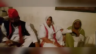 यूपी निकाय चुनाव: टिकट कटने पर अलीगढ़ में रात को सपा कार्यालय पर पूर्व पार्षदों का हंगामा, पैसे का आरोप