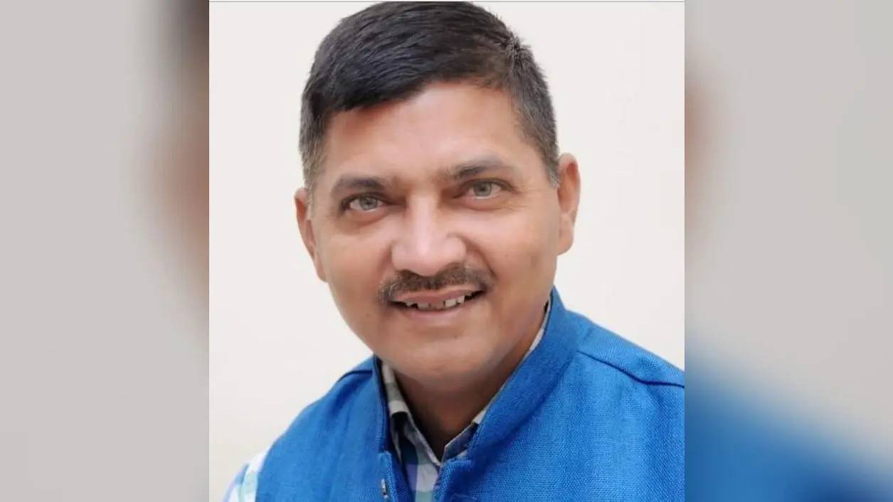 UP Board Result 2023 : विधायकी छूटी तो पढ़ाई शुरू, जानिए 53 की उम्र में इंटर पास करने वाले नेताजी की ‘ जिद ‘