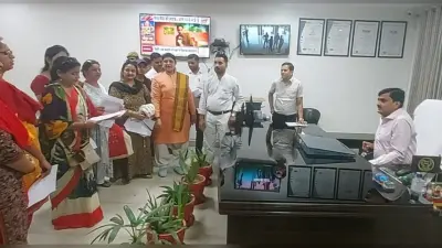 Same Gender Marriage : समलैंगिक विवाह के विरोध में अलीगढ़ के महिला संगठन , उठाई आवाज, जानिए डीएम से क्या -क्या