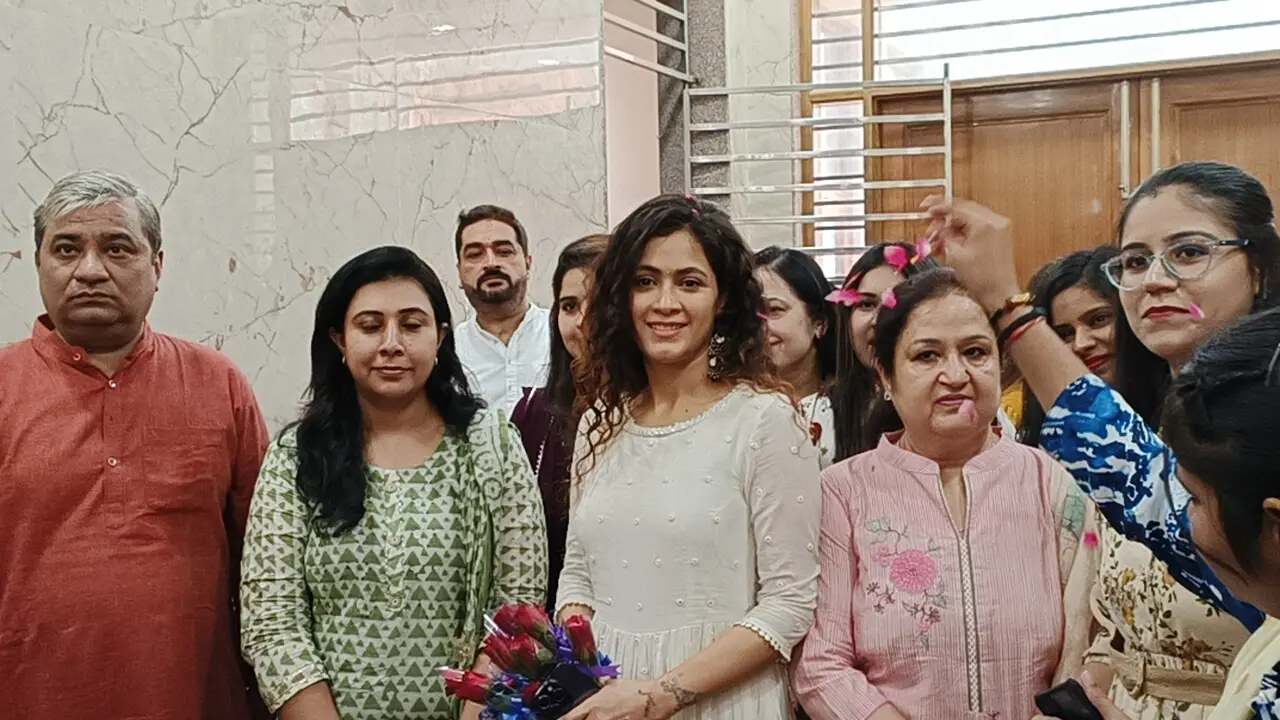 ‘ द केरला स्टोरी ‘ फेम सोनिया बोलीं, आसिफा का किरदार निभाने पर मिल रही धमकी, फिल्म पर बैन को लेकर कह दी ये बात