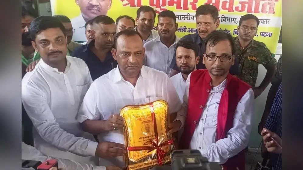 कृषि मंत्री से मिलने के बाद किसान सलाहकारों की 51 दिनों से चली आ रही हड़ताल समाप्त, जानें क्या है पूरा मामला..