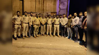 UP News : आगरा में 50 हजार के इनामी आशु को मुठभेड़ के बाद दबोचा, एक अन्य बदमाश भी पुलिस की गोली से घायल