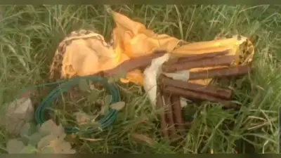 अलीगढ़: विस्फोटक में इस्तेमाल होने वाली कैंडिल्स बरामद, विरोधियों को फंसाने के लिए रची साजिश, एक गिरफ्तार