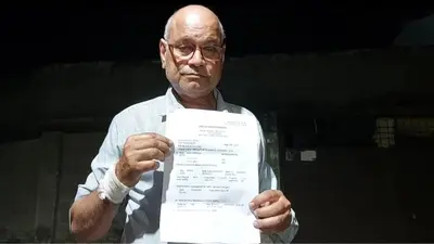 देवरिया में शिक्षक दिवस पर अध्यापक को केक काटना पड़ा भारी, नाराज प्रधानाचार्य ने कर दी जमकर पिटाई, केस दर्ज
