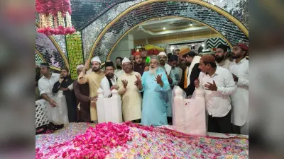 परचम कुशाई के साथ उर्स-ए-रजवी का आगाज, साउथ अफ्रीका- नेपाल के उलमा ने की तकरीर, बरेली में रूट डायवर्जन रहेगा