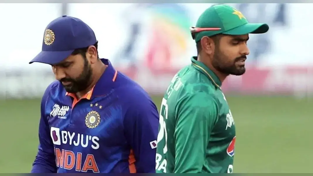 Cricket World Cup: भारत-पाकिस्तान के मुकाबले को लेकर फैंस का दिखा पागलपन, ब्लैक में खरीदे 17 लाख तक के टिकट