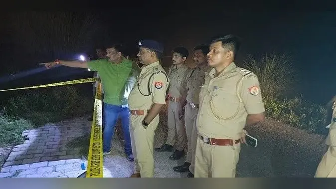 गाजीपुर: पुलिस की 25 हजार का इनामी बदमाश के साथ हुई मुठभेड़, प्रेमिका के साथ मिलकर की थी उसके पति की हत्या