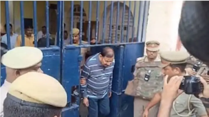 UP News : डॉन बबलू श्रीवास्तव बरेली सेंट्रल जेल से प्रयागराज रवाना, सोमवार को महिंद्रा अपहरण कांड में पेशी