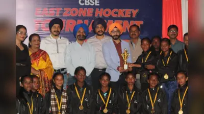 SGI स्कूल में आयोजित CBSE जोनल हॉकी टूर्नामेंट का समापन, बलिया के सबनीम स्कूल ने जीता स्वर्ण पदक