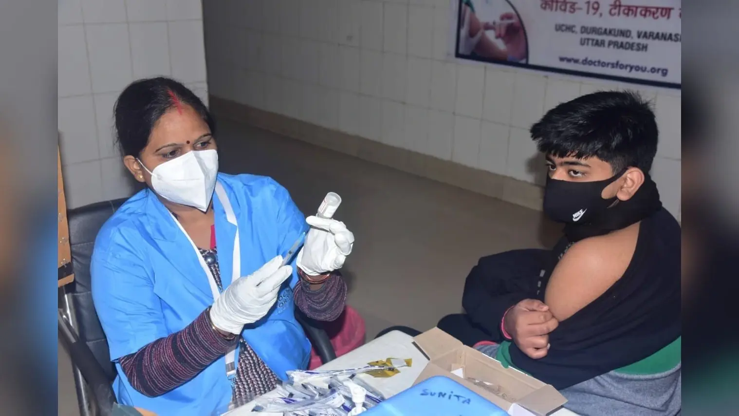 12-14 साल तक के बच्चों के वैक्सीनेशन का पहला दिन, ढाई लाख से अधिक को मिली वैक्सीन की पहली डोज