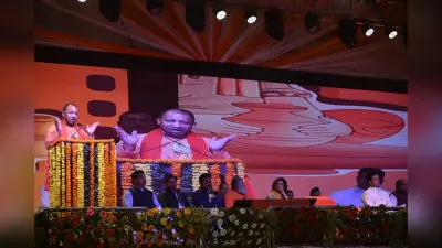 Gorakhpur Festival 2023: मुख्यमंत्री योगी बोले- छह सालों में विकास की नई आभा के साथ आगे बढ़ा है गोरखपुर