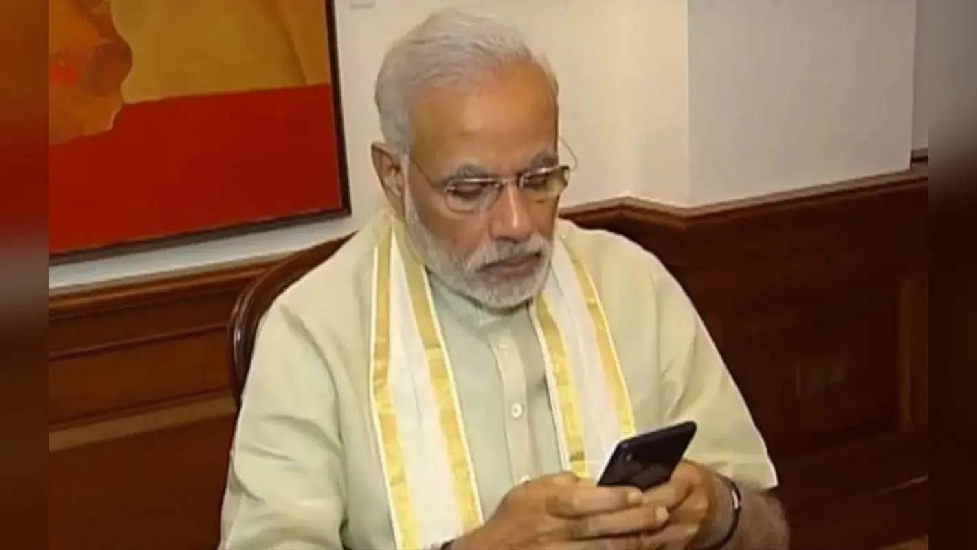 PM मोदी इस्तेमाल करते हैं यह खास मोबाइल, इसे हैक और ट्रेस करना मुश्किल नहीं, नामुमकिन है