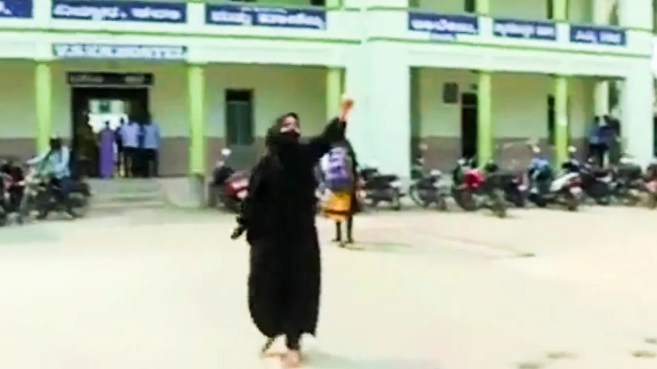 karnataka hijab row : भारत में कहीं भी हिजाब पर बैन नहीं, फिर इसे हक बता क्यों मचा है हंगामा ?