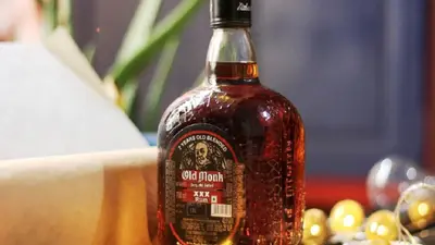 RUM की बोतल पर क्यों रहता है ये अनोखा निशान, आइए जानते हैं इसका क्या है मतलब