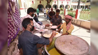 लॉकडाउन : दाने-दाने को तरस रहे हैं दूसरे राज्यों में फंसे बिहार के मजदूर