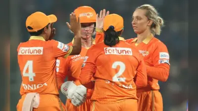 WPL GG vs DC Playing XI: गुजरात के सामने होगा दिल्ली की चुनौती, जानिए संभावित प्लेइंग XI और लाइव डिटेल्स