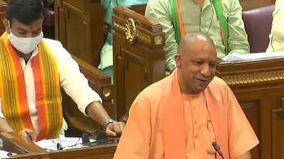 ग्रेटर नोएडा में 18वें फ्लोर से गिरा बच्चा, बालकनी में खड़ा होकर मां को बुला रहा था बेटा, मौके पर हुई मौत