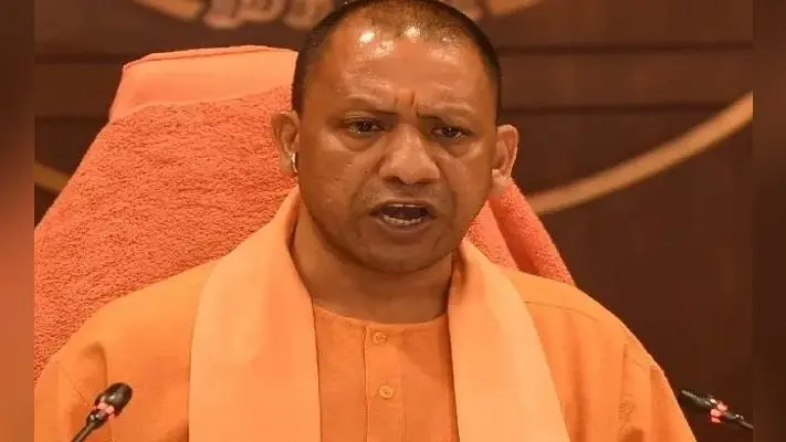 UP COVID-19 Update : 20 से अधिक कोरोना केस वाले जिलों में वरिष्ठ अधिकारी भेजे जाएं : सीएम योगी