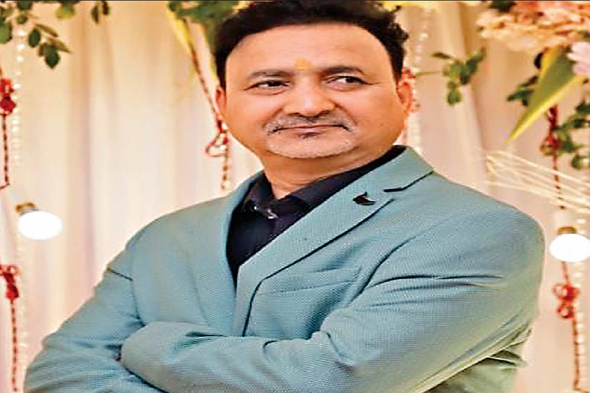 थ्री पिन प्लग से झारखंड के शैलेश ने शुरू किया स्टार्टअप, हाई वोल्टेज होने के बावजूद नहीं जलेगा तार