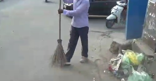 आपके शहर में साफ-सफाई की क्या है हालत, इन आठ सवालों के जवाब से केंद्र सरकार को भेजें अपना फीडबैक