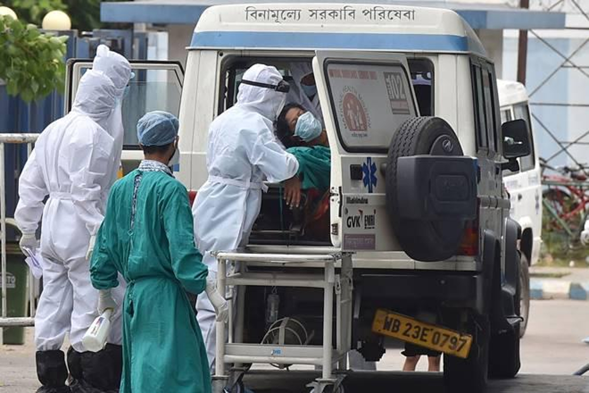 West Bengal : कोविड19 से मरने वाले के परिवार की अधिकारियों ने नहीं की मदद, 48 घंटे तक फ्रीजर में रखना पड़ा शव