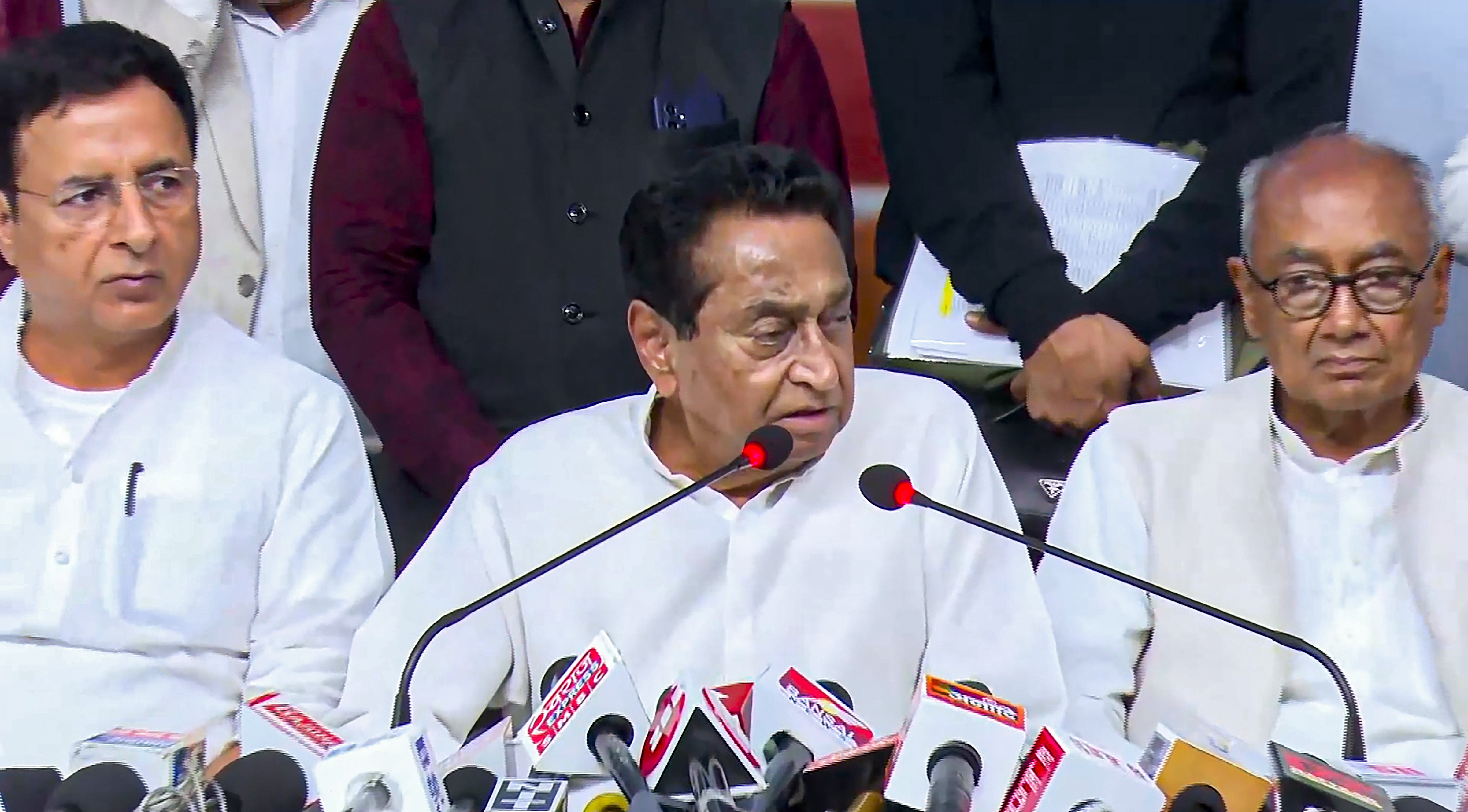 मध्य प्रदेश कांग्रेस अध्यक्ष कमलनाथ देंगे इस्तीफा? अब क्या होगा विपक्षी गठबंधन का
