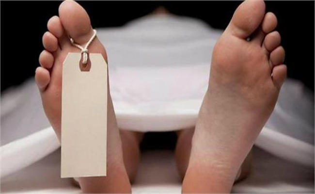 डायरिया पीड़ित बिफनी ने तोड़ा दम, पुराने कपड़े को गरीब पति ने बनाया कफन