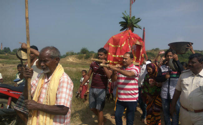 कुरडेग के मंदिर से चोरी हुई मां दुर्गा की मूर्ति नदी से बरामद, श्रद्धापूर्वक मंदिर में किया गया स्थापित