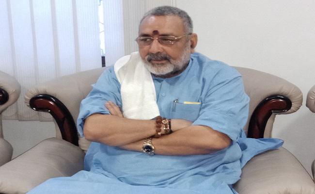 बिहार : बेटिकट सांसद भाजपा के लिए होंगे चुनौती, टिकट की आस लिये नेता भी कर सकते हैं भीतरघात