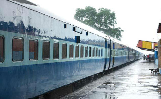 दानापुर तक जाने वाली ट्रेनों की टाइमिंग सूची की गयी जारी, पूरब में पटना, पश्चिम में बिहटा तक ही चलेंगी ट्रेनें