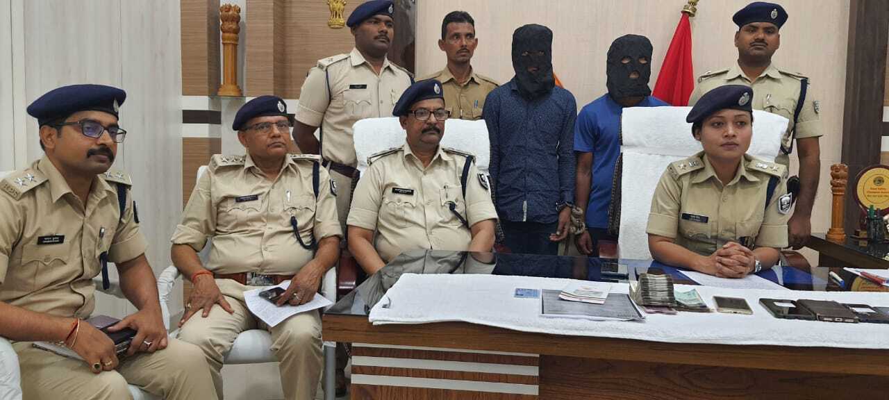 सहरसा लूटकांड के दो आरोपी स्पोर्टस बाइक के साथ गिरफ्तार, SP लिपि सिंह ने बताया- कैसे पकड़े गए लुटेरे