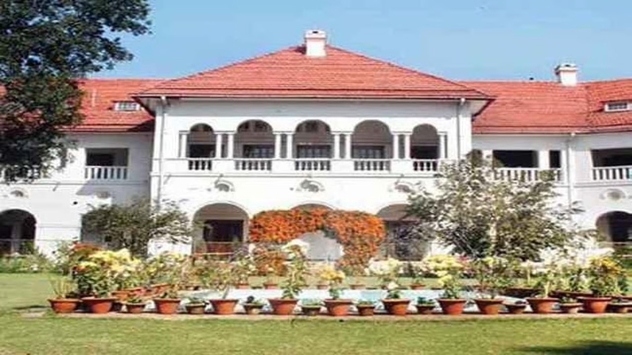 शिक्षा विभाग की ट्रेनिंग में नहीं जायेंगे विश्वविद्यालय के अफसर, जानें राजभवन ने क्यों जारी किया ये निर्देश?