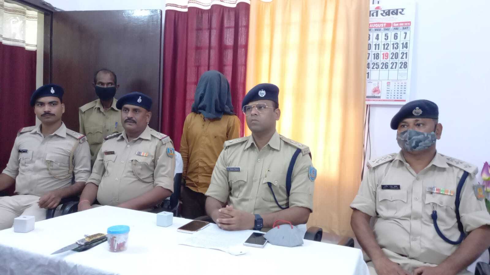 झारखंड की गुमला पुलिस को मिली सफलता, पत्नी से मिलने पहुंचा हार्डकोर नक्सली गुड्डू उरांव अरेस्ट